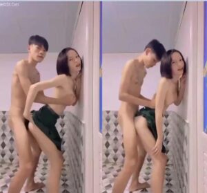 Xấu trai mà cua được em non mởn địt bê lồn