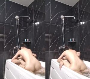 Tắm bồn với em nhân viên masage