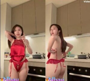 Em hotgirl đan phượng nude lộ cả bướm